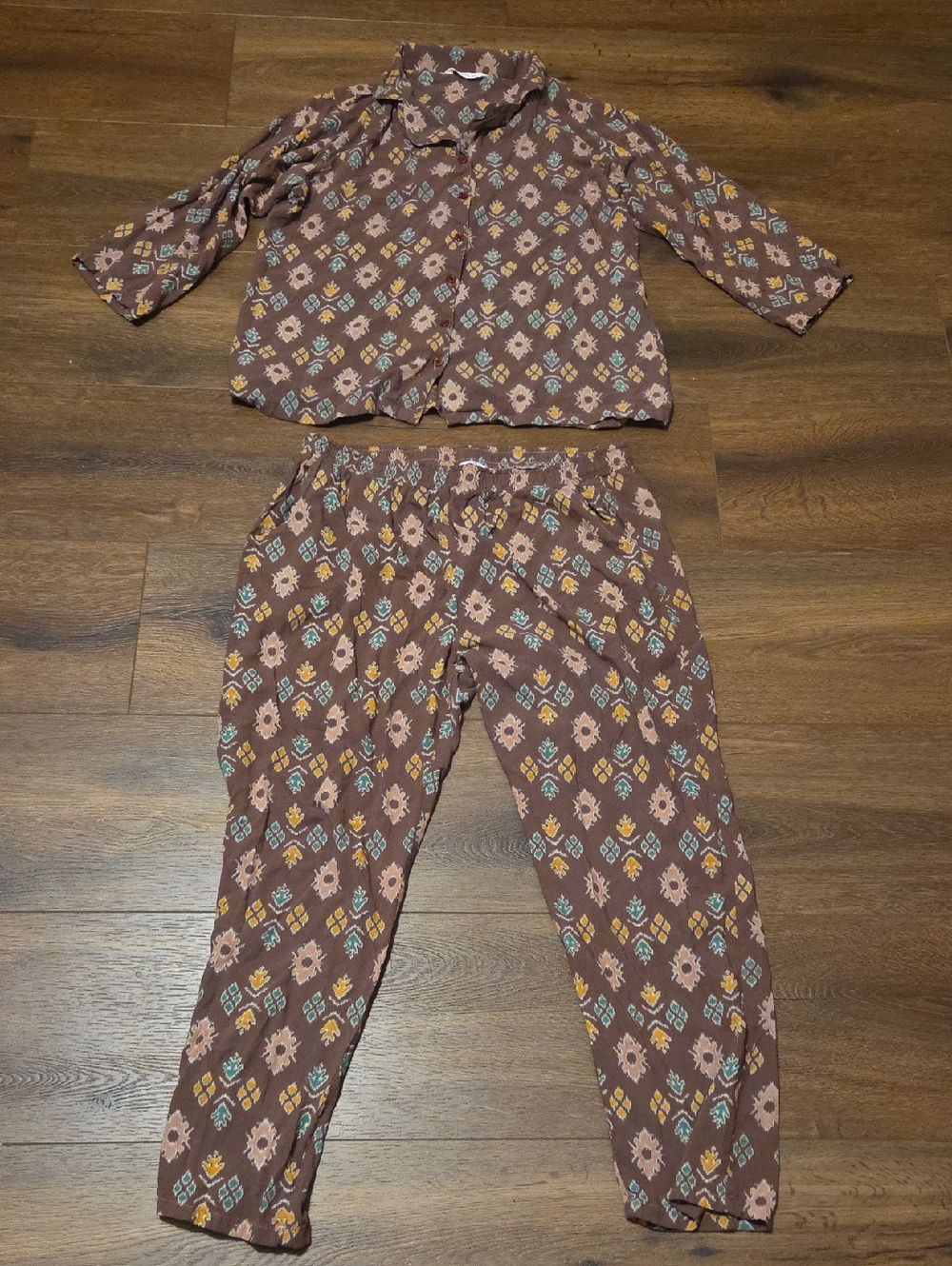 Claura ladies pajamas brown with yellow designs XXL